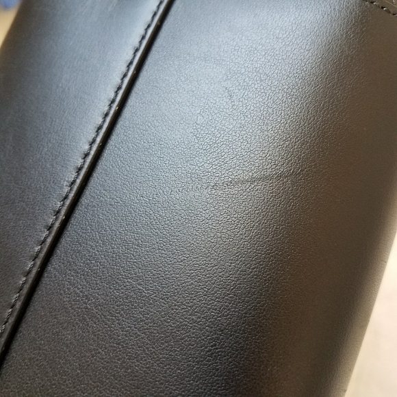 EVERLANE The Form Leather Tote Bag - Picture 11 of 11